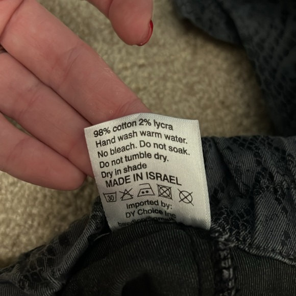 Flogs - Picture 11 of 13